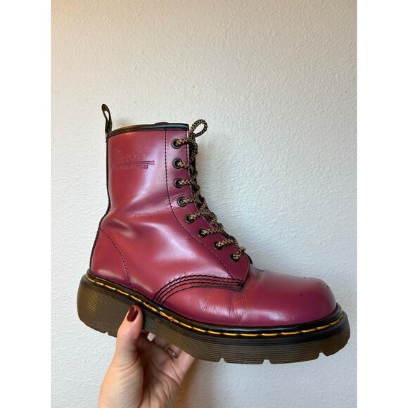 Vintage Dr Martens 8795 RED MADE IN ENGLAND leather Metallic boots England WM 8 - Picture 4 of 12